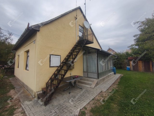 Eladó nyaraló, Csokonyavisontán 22.9 M Ft, 2 szobás