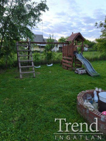 Eladó családi ház, Kisapostagon 40.9 M Ft, 4 szobás