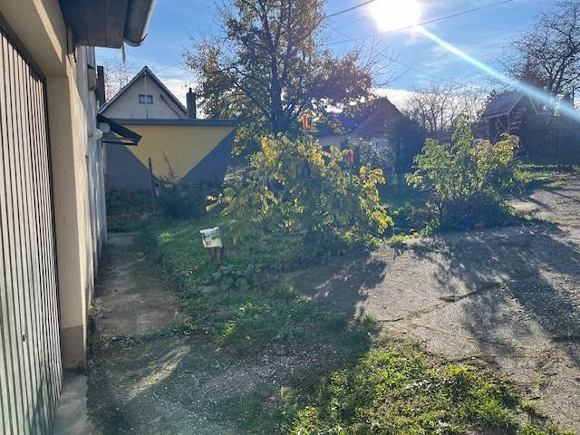 Eladó családi ház, Pécsett 41.9 M Ft, 1+1 szobás