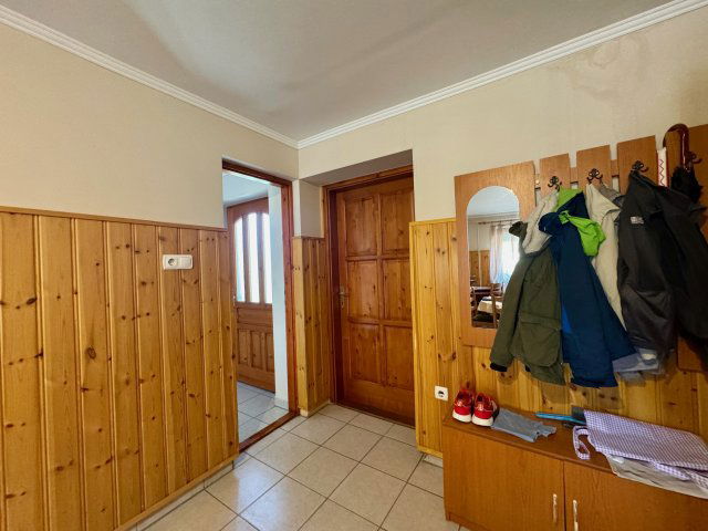 Eladó családi ház, Lakitelken 60.5 M Ft, 4+1 szobás