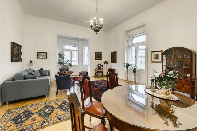 Eladó téglalakás, Budapesten, V. kerületben 399 M Ft, 5 szobás