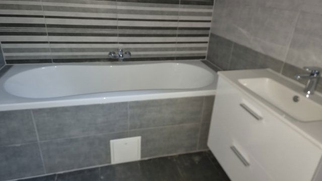 Eladó téglalakás, Budapesten, XX. kerületben, Baross utcában