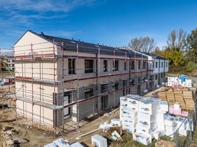 Eladó sorház, Székesfehérvárott, Tasnádi utcában 87.5 M Ft