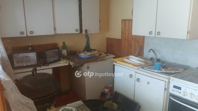 Eladó családi ház, Zalaegerszegen 12.5 M Ft, 1 szobás