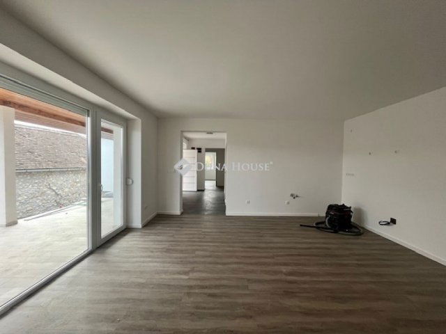 Eladó családi ház, Pécsváradon 85 M Ft, 4 szobás