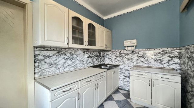 Eladó családi ház, Füzesabonyban 75.9 M Ft, 6 szobás