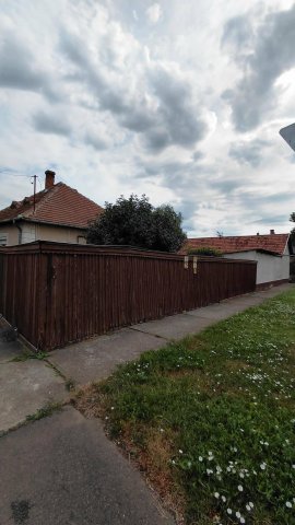 Eladó családi ház, Hajdúböszörményen 62 M Ft, 2 szobás