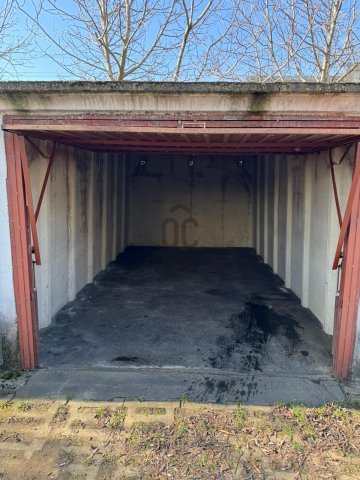 Eladó garázs, Budapesten, XI. kerületben 10.5 M Ft