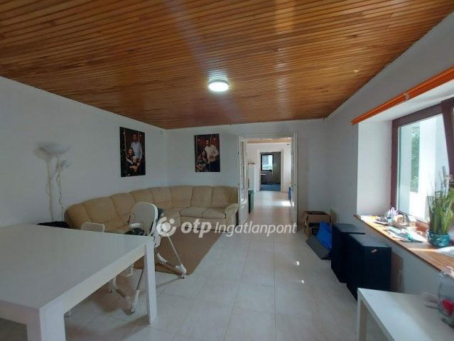 Eladó családi ház, Kárászon 31 M Ft, 3 szobás