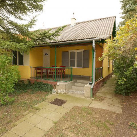 Eladó családi ház, Ráckevén 31.9 M Ft, 2 szobás
