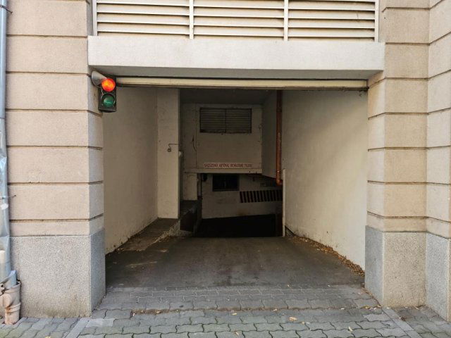 Eladó garázs, Kaposváron 4.2 M Ft, 1 szobás
