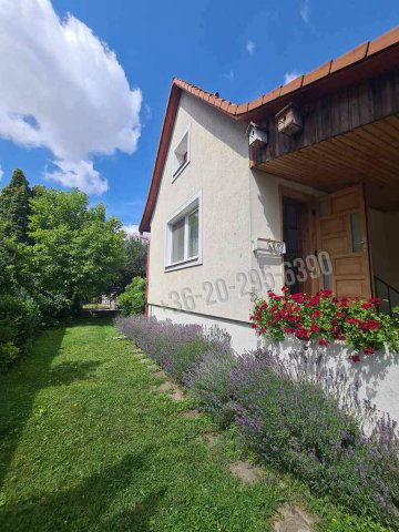 Eladó családi ház, Dunaújvárosban 89 M Ft, 4+1 szobás