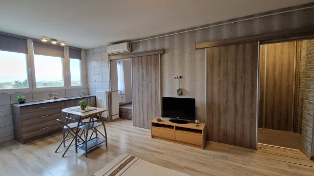 Eladó panellakás, Jászberényben, Pesti utcában 24.9 M Ft