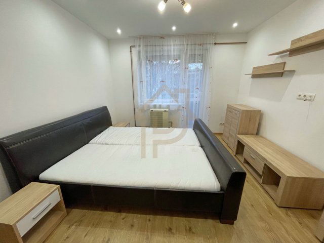 Kiadó téglalakás, albérlet, Debrecenben 220 E Ft / hó, 2 szobás