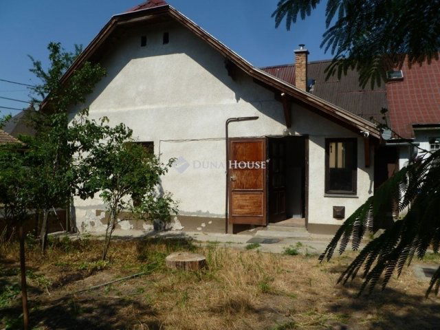 Eladó családi ház, Pécelen 45 M Ft, 2 szobás