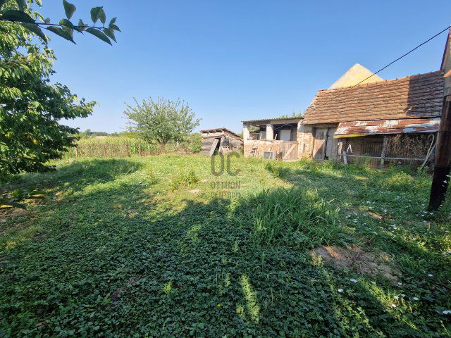 Eladó családi ház, Petriventén 5.9 M Ft, 2 szobás