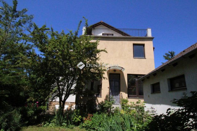 Eladó családi ház, Budakeszin 189 M Ft, 7 szobás