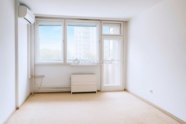 Kiadó panellakás, albérlet, Debrecenben 130 E Ft / hó, 2 szobás