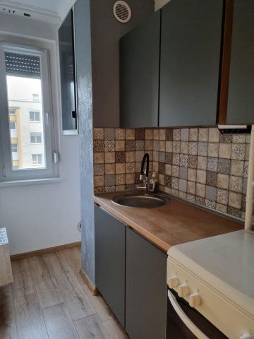 Kiadó panellakás, albérlet, Miskolcon 130 E Ft / hó, 1+1 szobás