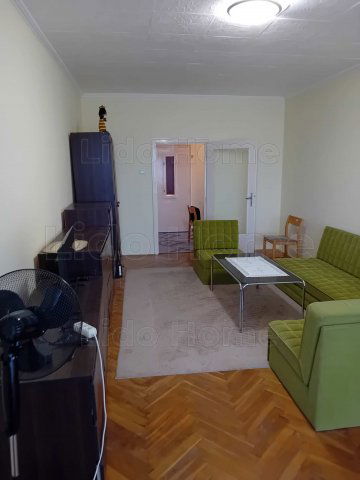 Eladó téglalakás, Siófokon 55 M Ft, 3 szobás