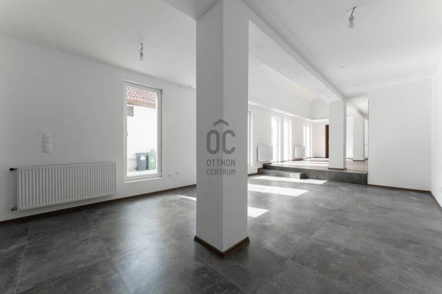 Eladó családi ház, Székesfehérvárott 89.9 M Ft, 5 szobás