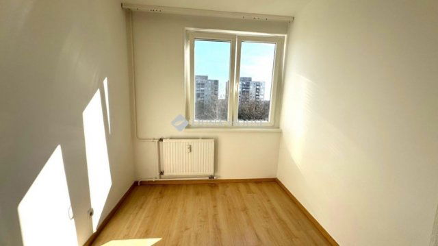 Kiadó panellakás, albérlet, Debrecenben 150 E Ft / hó, 2 szobás