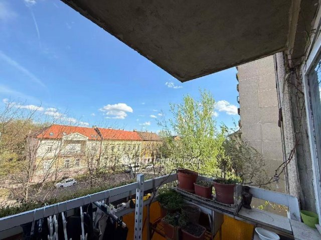 Eladó panellakás, Budapesten, VIII. kerületben 61.9 M Ft