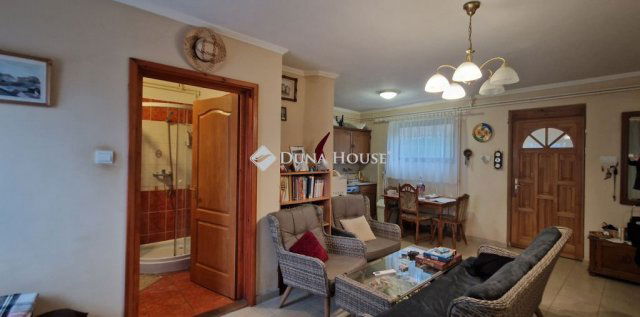 Eladó családi ház, Fonyódon 120 M Ft, 5 szobás