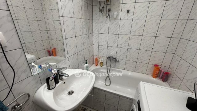 Eladó téglalakás, Budapesten, XX. kerületben 42.9 M Ft, 2 szobás