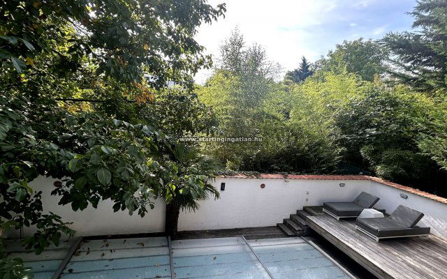 Eladó családi ház, III. kerületben, Kocsis Sándor úton