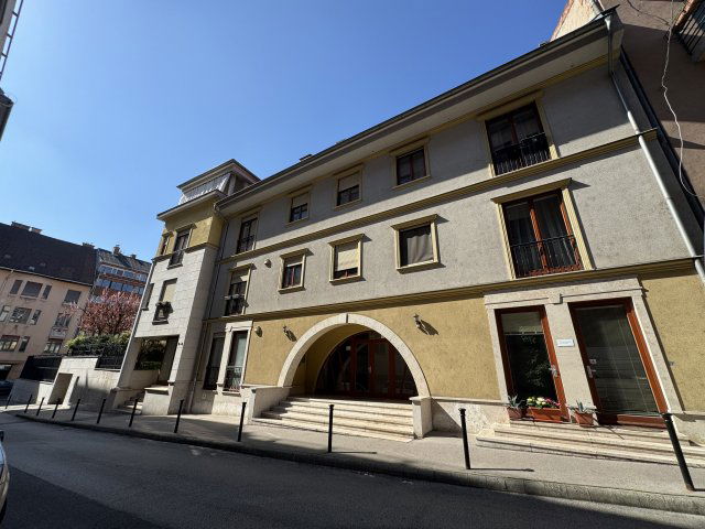 Eladó téglalakás, Budapesten, I. kerületben 170 M Ft, 3 szobás