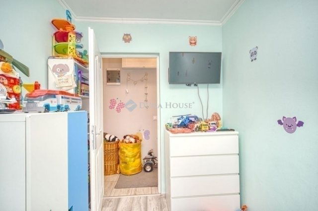 Eladó családi ház, Vecsésen 112 M Ft, 4 szobás