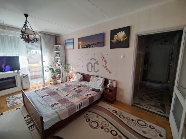 Eladó panellakás, Debrecenben 69.99 M Ft, 3 szobás