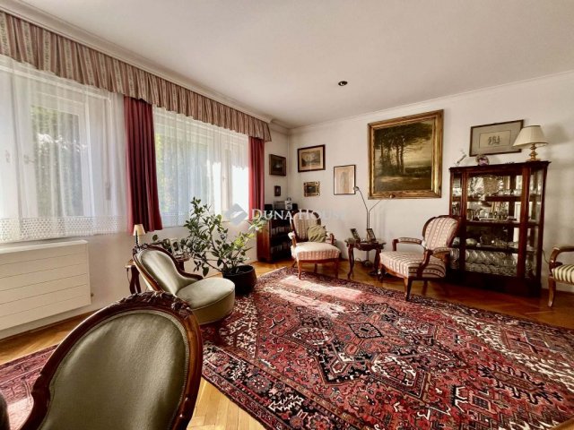 Eladó téglalakás, Budapesten, XII. kerületben, Kútvölgyi úton