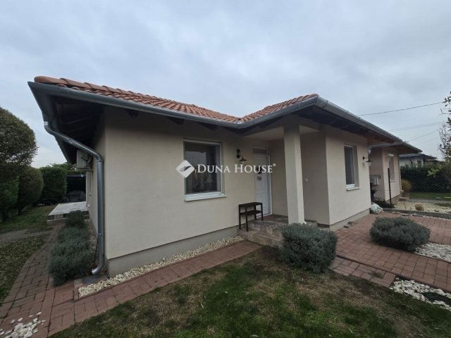 Eladó családi ház, Halásztelken 139.932 M Ft, 4 szobás