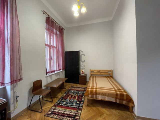 Eladó téglalakás, Budapesten, VI. kerületben, Csengery utcában