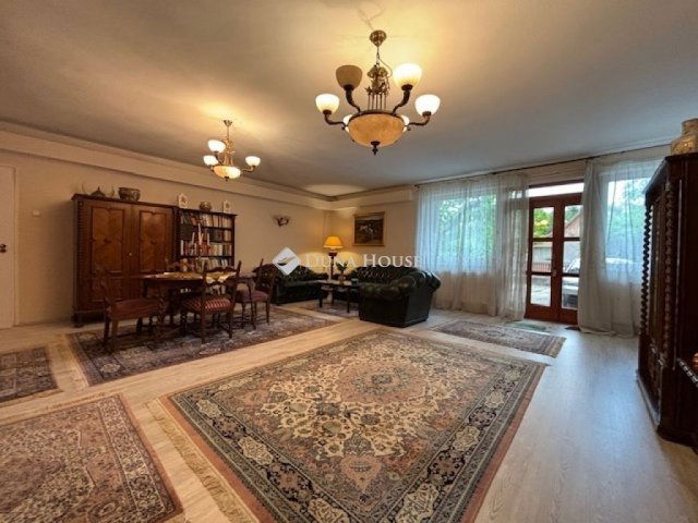 Eladó téglalakás, Budapesten, II. kerületben 150 M Ft, 4 szobás