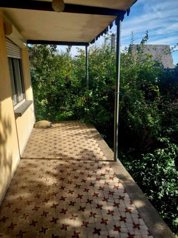 Eladó családi ház, Tatabányán 19.6 M Ft, 1+1 szobás