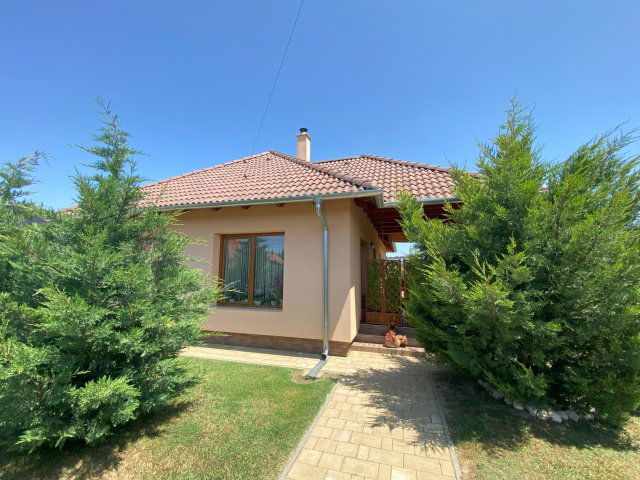 Eladó családi ház, Zalacsányon 99 M Ft, 2+1 szobás