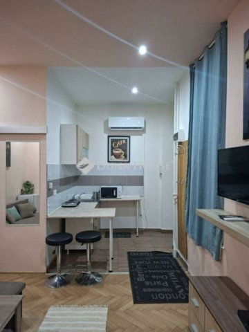 Eladó téglalakás, Budapesten, V. kerületben 51.9 M Ft, 2 szobás