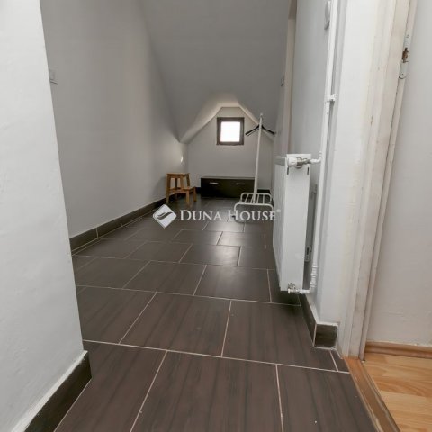 Eladó családi ház, Siófokon 149.7 M Ft, 6 szobás
