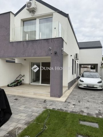 Eladó családi ház, Budapesten, XV. kerületben 168 M Ft, 4 szobás