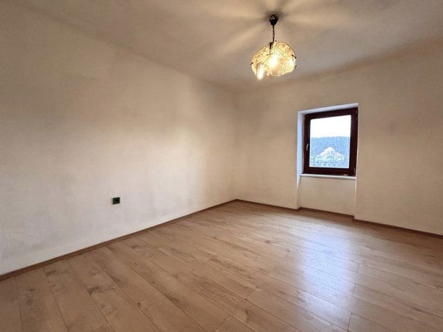 Eladó téglalakás, Pécsett, Kórház utcában 7.5 M Ft, 2 szobás