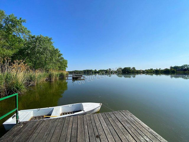 Eladó nyaraló, Szigetbecsén 89.9 M Ft, 4 szobás