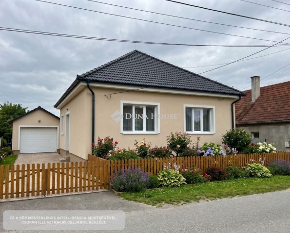 Eladó családi ház, Magyarlakon 29.9 M Ft, 3 szobás