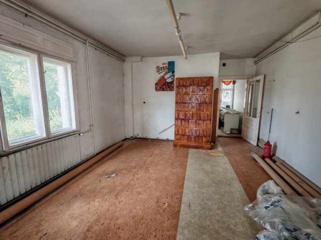 Eladó családi ház, Ózdon 25 M Ft, 5 szobás