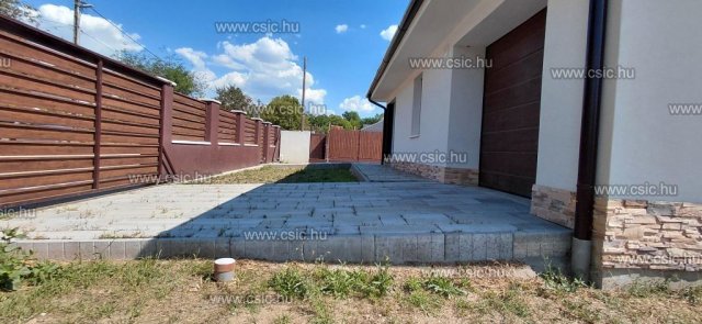 Eladó ikerház, Gödön 124.9 M Ft, 4 szobás