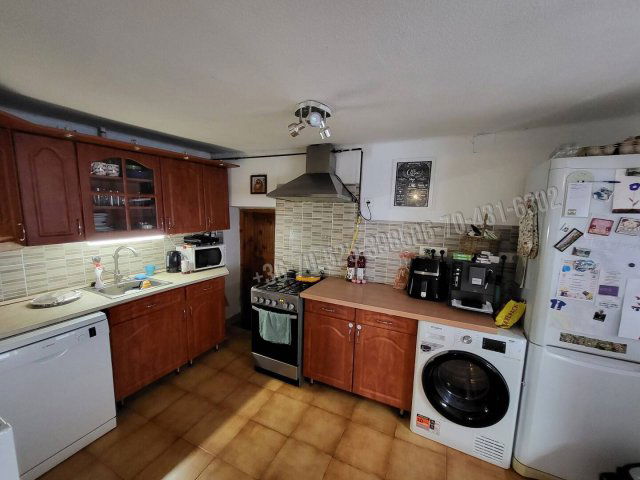 Eladó családi ház, Törtelen 45 M Ft, 3 szobás