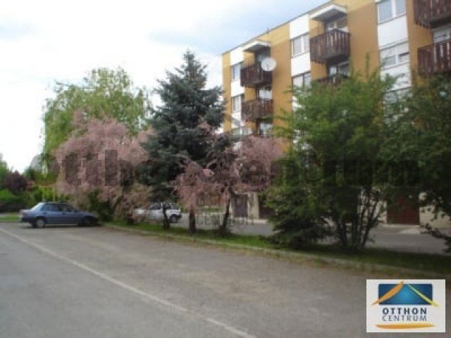 Kiadó téglalakás, albérlet, Szentendrén 220 E Ft / hó