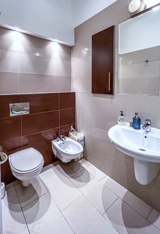 Kiadó téglalakás, albérlet, Budapesten, VI. kerületben